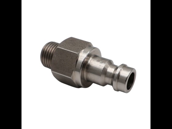 Rostfri AG MINI kopplingsnippel, lämplig för anslutning till fasta installationer. Tål upp till 12 bar och +100 °C. Robust och lång livslängd. Beställ idag!