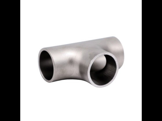Vår rostfria T-rör, ISO, är gjord av rostfritt stål AISI 316 och följer standarden DIN 2615. Beställ svetsfittings i kompromisslös kvalitet här.