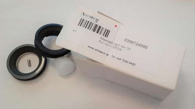 Box med axeltätning