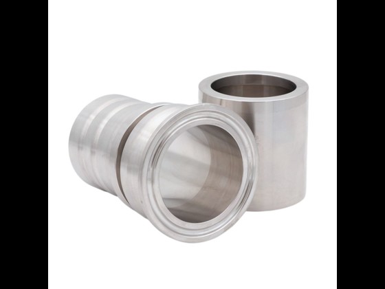 Alfotech's ISO Clamp-krage är tillverkad av högkvalitativt rostfritt stål och lämpar sig för såväl kemiska uppgifter som media med höga temperaturkrav.